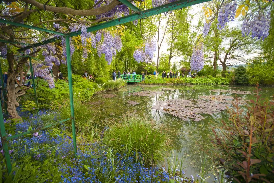 四季美如仙境，引眾人效仿，這座私家花園絢爛如油畫